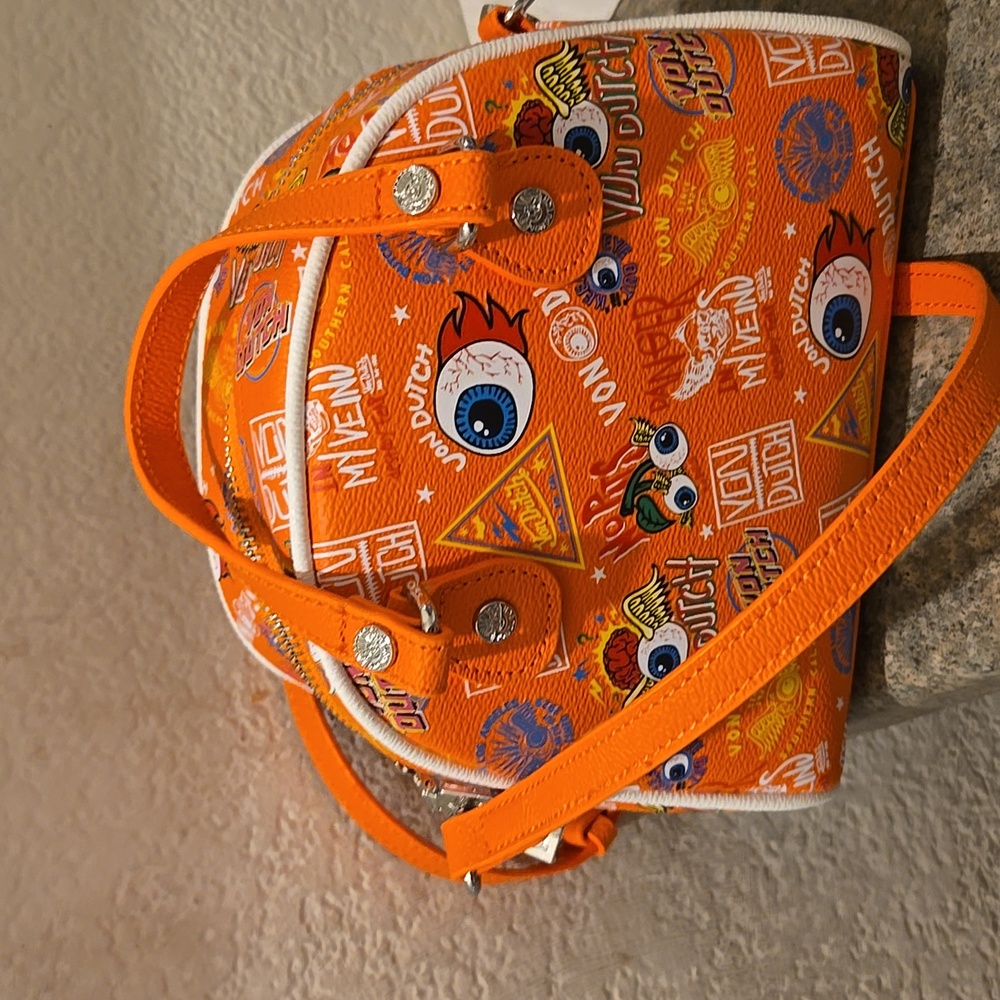 Von Dutch NWT Jax bowling bag w/detachable strap Orange Nwt - Picture 2 of 5
